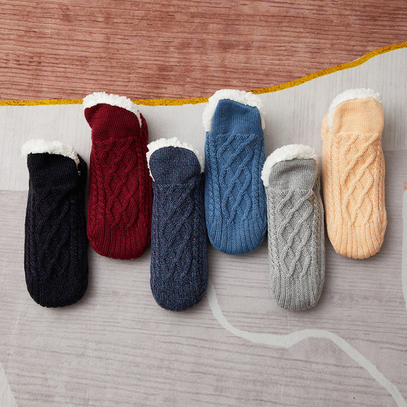 Tjocka stickade tofflorsockor med teddyfoder